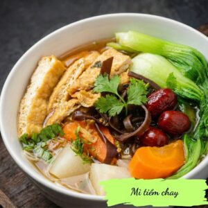 Vegan Chinese noodle soup - Mì tiềm chay